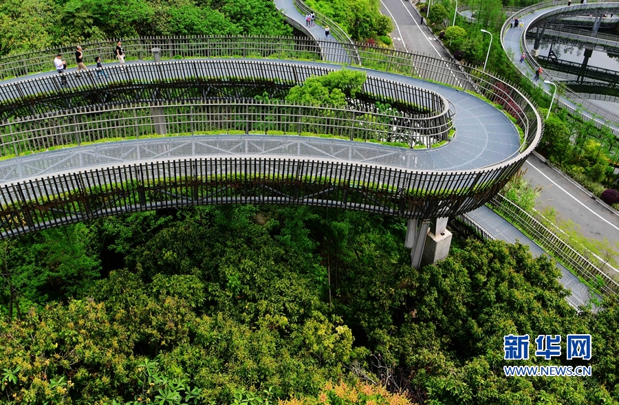 福州：空中步行道　人在畫中游